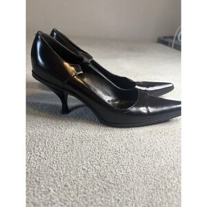 PRADA‎ -  Vintage Black Patent Leather Kitten Pumps EUR Size 37 US6.5